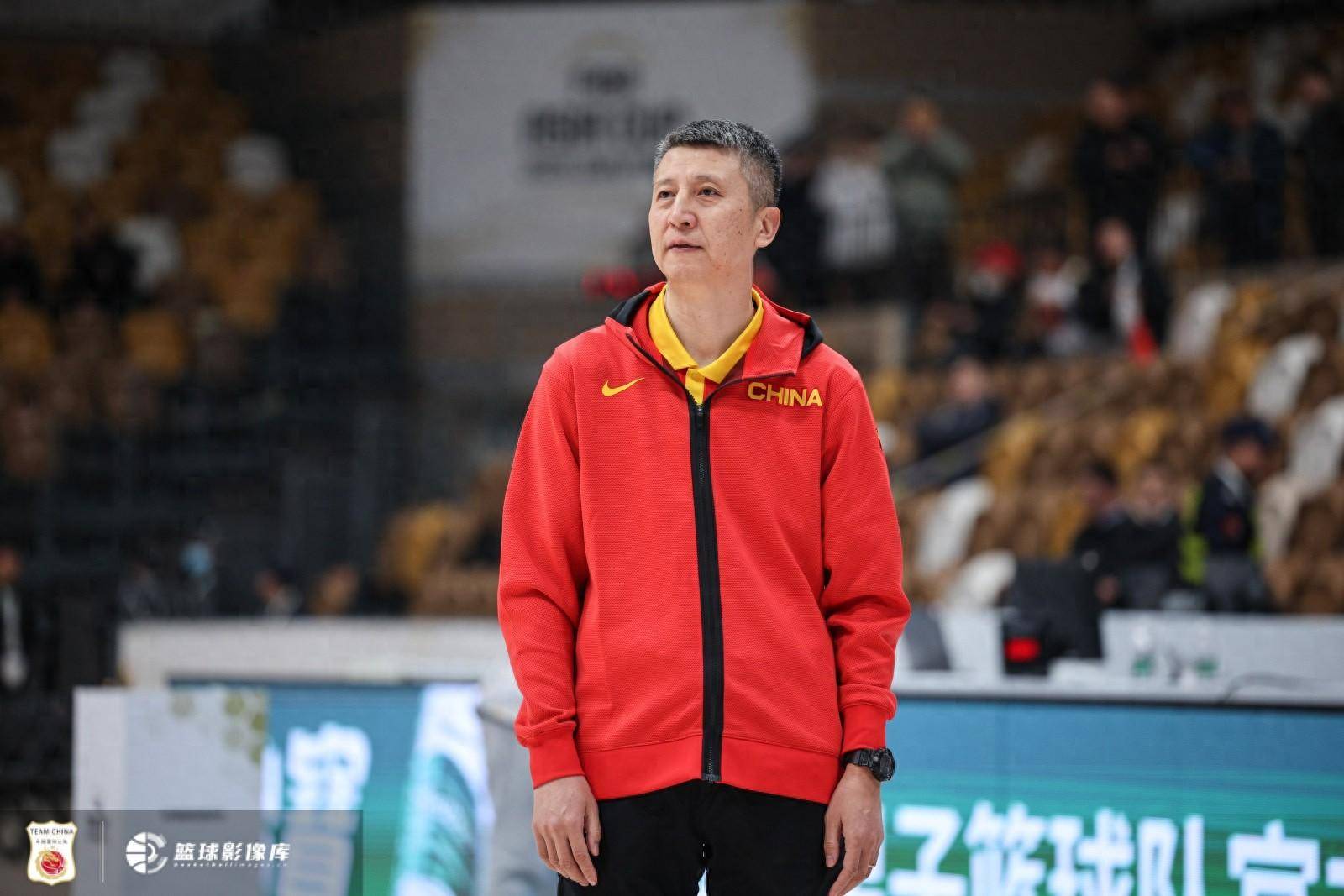 郭士强成为中国男篮主教练第二次临危受命(中国男篮主教练辞职)